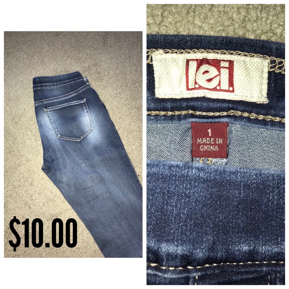 Clothes - Picture 6 of 8